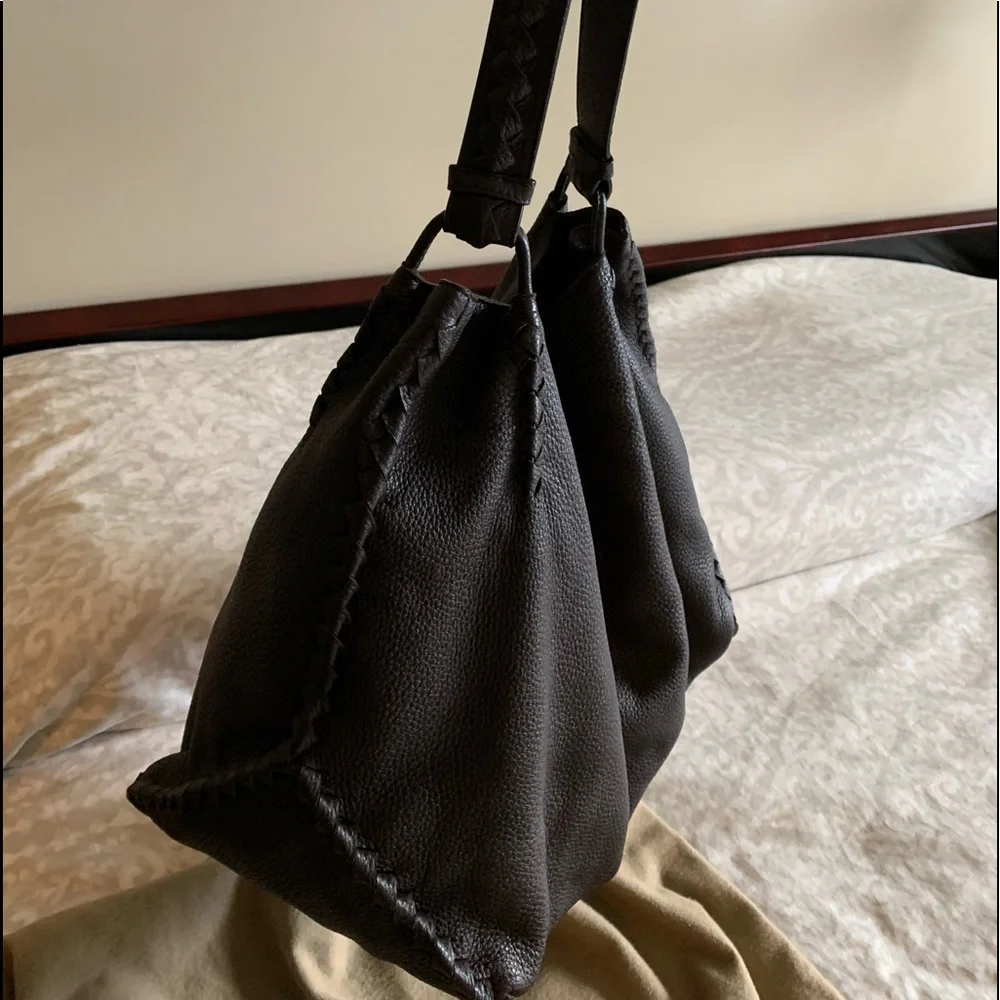 Bottega Veneta Open Hobo Cervo with
Intrecciato Detail - Picture 4 of 17